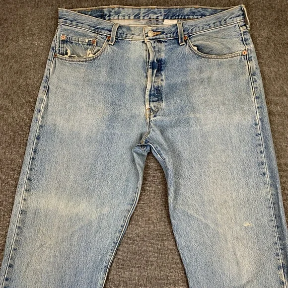 Vintage Levis 501 Jeans Mens 38x34 Blue Denim Western Button Fly Whisker Y2K - Picture 3 of 11